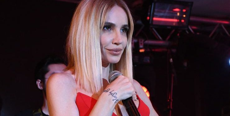 Gülşen'den estetik göndermesi 1 Gülşen’den estetik göndermesi