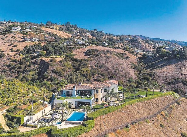 İşte Kylie Jenner'ın Malibu'daki yeni malikanesi 2 kylie jenner malikane