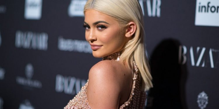 İşte Kylie Jenner'ın Malibu'daki yeni malikanesi 1 İşte Kylie Jenner’ın Malibu’daki yeni malikanesi