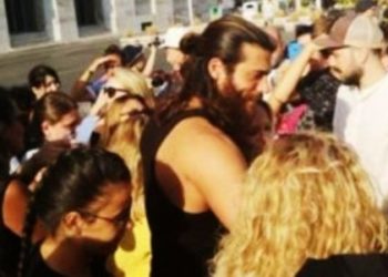 Can Yaman’a İtalya tatilinde sevgi seli