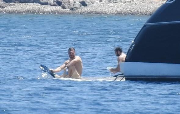 Kerem Bürsin'den kötü haber! Omurgası kırıldı! 1 Kerem Bürsin’den kötü haber! Omurgası kırıldı!