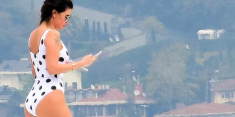 Ebru Polat deprem sonrası şoke etti 1 Ebru Polat deprem sonrası şoke etti