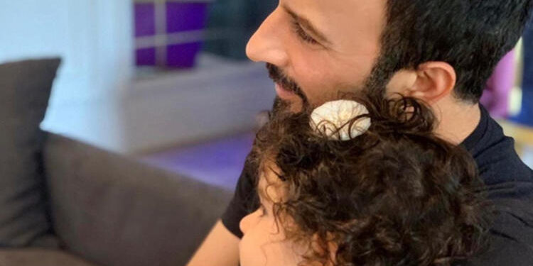 Tarkan’dan kızı Liya ile pazar pozu