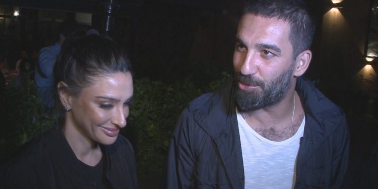 Arda ve Aslıhan Turan çiftinin bebek heyecanı 1 Arda ve Aslıhan Turan çiftinin bebek heyecanı