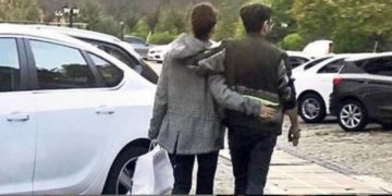 Beren Saat Kenan Doğulu sarmaş dolaş