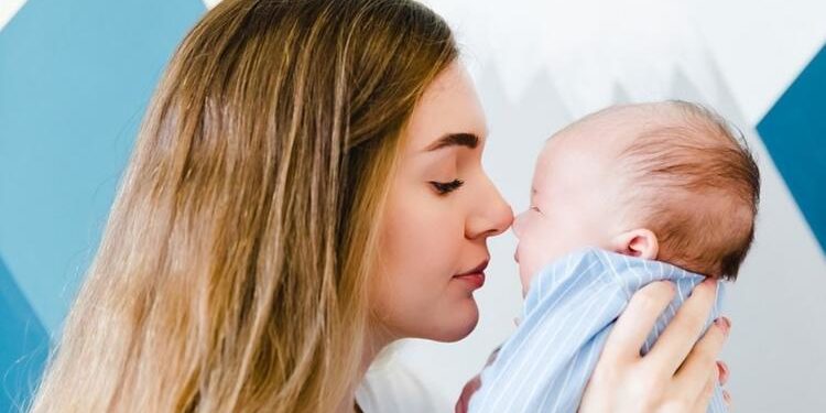 Sokaktan insan çevirip Kuzey'in fotoğraflarını gösteresim geliyor 1 Sokaktan insan çevirip Kuzey’in fotoğraflarını gösteresim geliyor