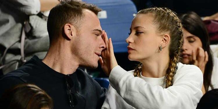 Serenay Sarıkaya ile Kerem Bürsin barıştı mı? 1 Serenay Sarıkaya ile Kerem Bürsin barıştı mı?