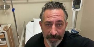 Cem Yılmaz hastanelik oldu, gösterisi iptal edildi 8 Cem Yılmaz hastanelik oldu, gösterisi iptal edildi