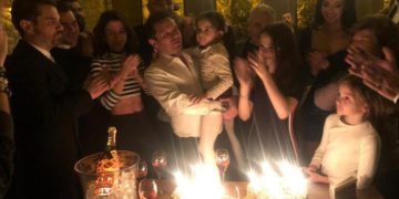 Beren Saat partide neden yoktu?