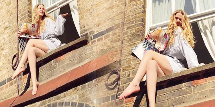 Serel Yereli Londra’da geceliğiyle cama çıktı