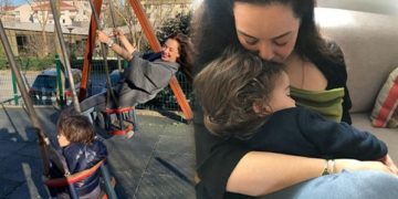 Azra Akın'a büyük tepki 5 Azra Akın’a büyük tepki