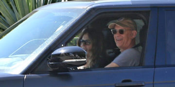 Coronavirüs'ten kurtulan Tom Hanks ve eşi evine döndü 8 Coronavirüs’ten kurtulan Tom Hanks ve eşi evine döndü