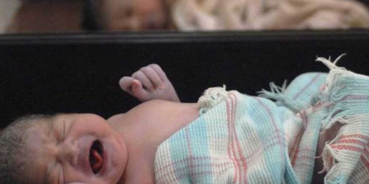 Yeni doğan bebeklerine Corona ve Covid adını verdi 1 Yeni doğan bebeklerine Corona ve Covid adını verdi
