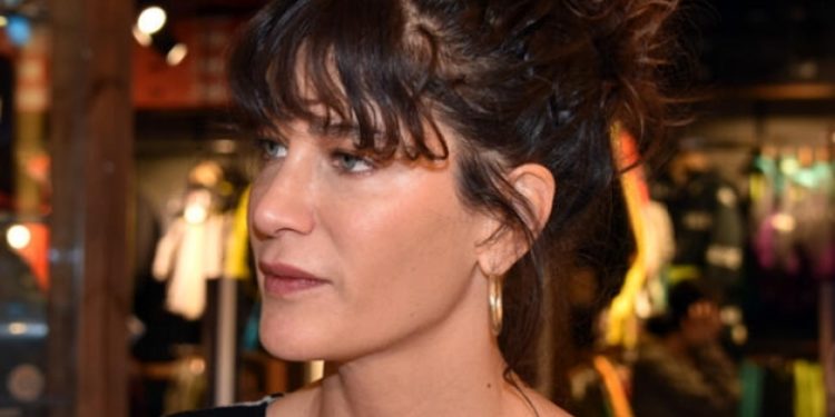 Berrak Tüzünataç anneannesini kaybetti