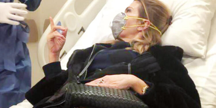 Sema Sipahioğlu da Corona virüse yakalandı 1 Sema Sipahioğlu da Corona virüse yakalandı