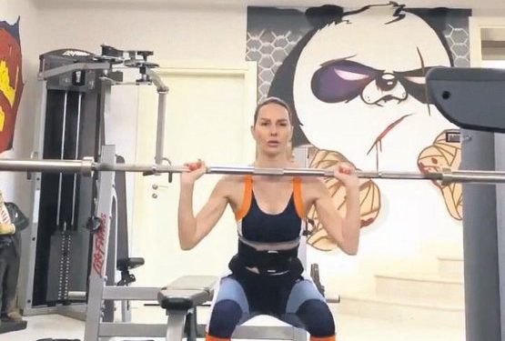 Yasemin Özilhan sporu bırakmıyor 1 Yasemin Özilhan sporu bırakmıyor