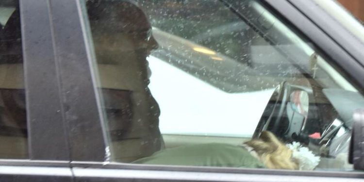 Ünlü yönetmen sokağa çıkma yasağını böyle çiğnedi 1 Ünlü yönetmen sokağa çıkma yasağını böyle çiğnedi