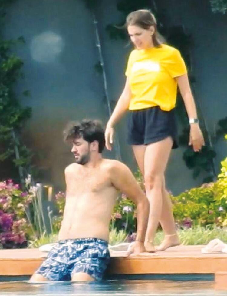 Eda Ece ve sevgilisinin lüks tatili 3 4DA68B3F 92A7 4D08 8994 C911E4A79AEC