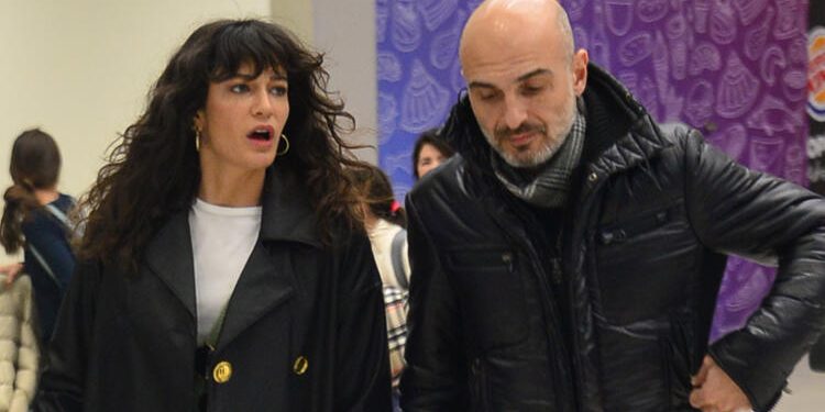 Berrak Tüzünataç ile Berk Suyabatmaz ayrıldı 1 Berrak Tüzünataç ile Berk Suyabatmaz ayrıldı