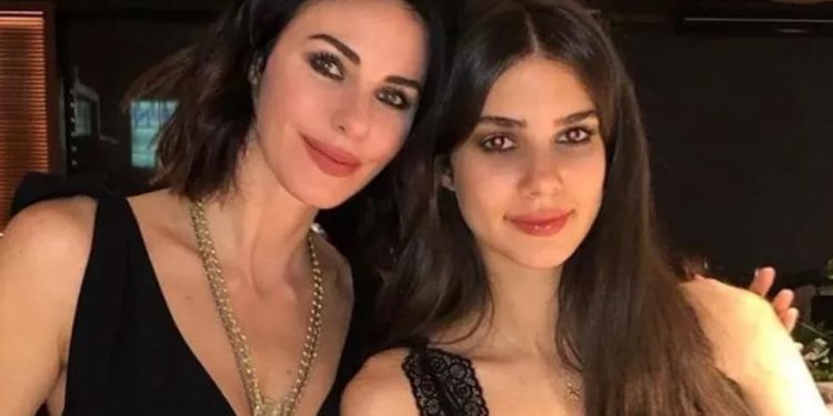 Defne Samyeli kızının aşkına böyle onay verdi 1 Defne Samyeli kızının aşkına böyle onay verdi