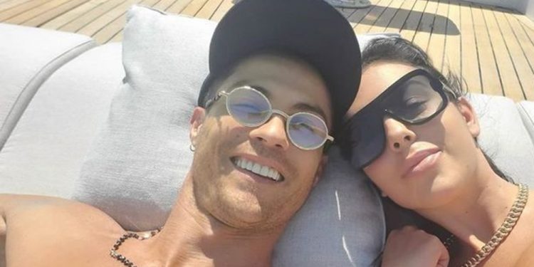 Ronaldo ve sevgilisinden 19 milyonluk tatil 1 Ronaldo ve sevgilisinden 19 milyonluk tatil