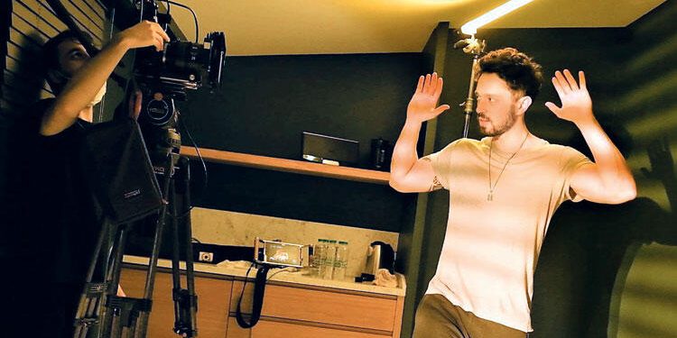 Murat Boz’dan ev klibi 1 Murat Boz’dan ev klibi