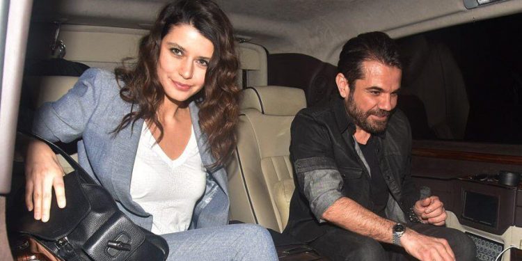 Beren Saat evlilik sorunlarını ilk kez anlattı 1 Beren Saat evlilik sorunlarını ilk kez anlattı