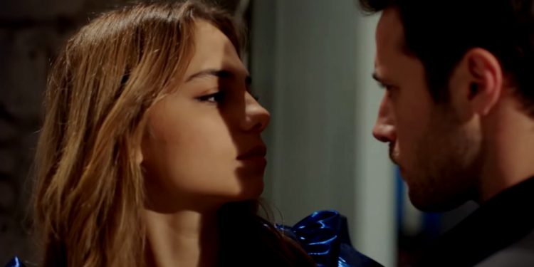 Bahar Şahin öpüşme sorularına yanıt verdi 1 Bahar Şahin öpüşme sorularına yanıt verdi