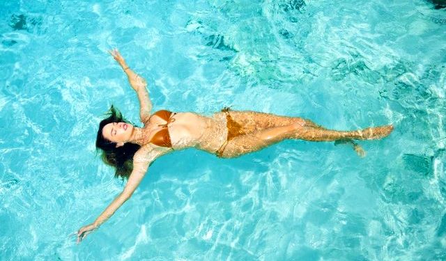 Alessandra Ambrosio kızının yeni yaşı için Maldivler ‘de 1 Alessandra Ambrosio kızının yeni yaşı için Maldivler ‘de