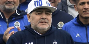 Efsane futbolcu Maradona hayatını kaybetti 9 Efsane futbolcu Maradona hayatını kaybetti