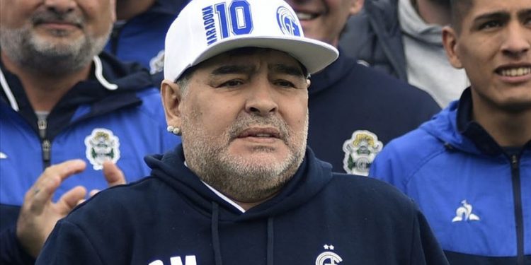 Efsane futbolcu Maradona hayatını kaybetti 1 Efsane futbolcu Maradona hayatını kaybetti