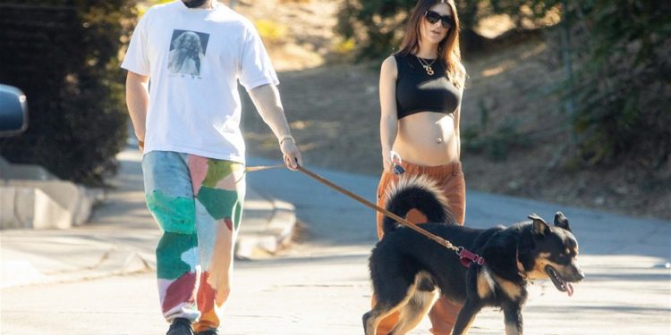 En iddialı hamile: Emily Ratajkowski 1 En iddialı hamile: Emily Ratajkowski