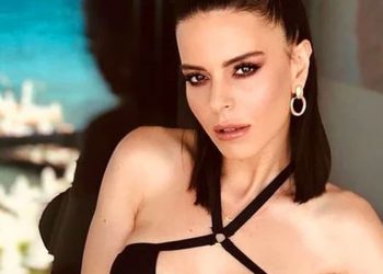 Ünlü şarkıcı hastaneye kaldırıldı