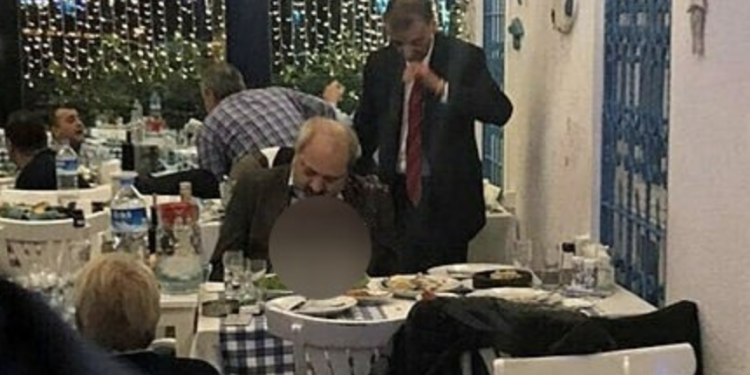 Ece Erken’in eşi Şafak Mahmutyazıcıoğlu cinayeti ile ilgili yeni gelişmeler ortaya çıkıyor.