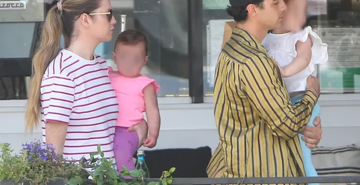 Joe Jonas, Boşanma Sürecinde Çocuklarıyla Zaman Geçirmeye Devam Ediyor 1 Joe Jonas, Boşanma Sürecinde Çocuklarıyla Zaman Geçirmeye Devam Ediyor