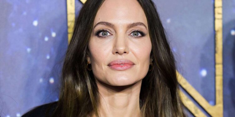 İsrail Cumhurbaşkanı Herzog'dan Angelina Jolie'ye tepki 1 İsrail Cumhurbaşkanı Isaac Herzog, Gazze saldırılarına tepki gösteren ünlü oyuncu Angelina Jolie'ye tepki gösterdi.