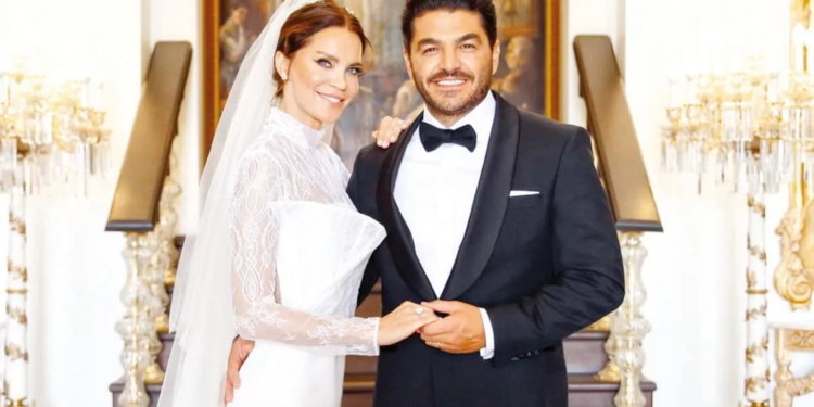 Ebru Şallı'nın eşi Uğur Akkuş hakkında yakalama kararı çıktı 1 Ebru Şallı’nın eşi Uğur Akkuş hakkında yakalama kararı çıktı. Uğur Akkuş, kripto para dolandırıcılığı yapmakla suçlanıyor.