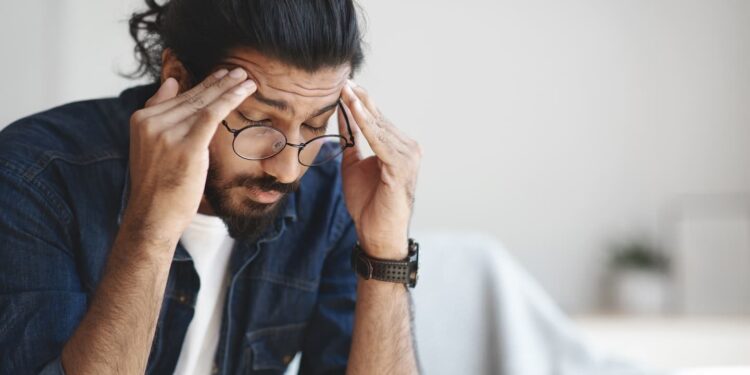 Depresyon tedavisinde B12 takviyesinin önemi 1 Pek çok kişi depresyon sorunu yaşayanlara B12 takviyesinin faydalı olup olmadığını merak ediyor. Peki,