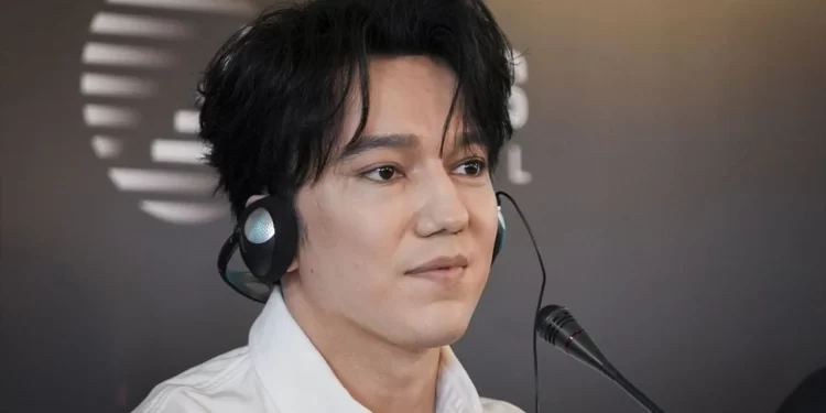 Dimash Qudaibergen, İstanbul'da konser verecek 1 Çok nadir ses aralığına sahip olan dünyaca ünlü Kazak şarkıcı Dimash Qudaibergen İstanbul'da konser verecek.