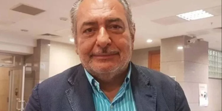 Nilüfer'den Reha Muhtar açıklaması 1 19 Ağustos'ta evinde düşerek beyin kanaması geçiren Reha Muhtar'ın sağlık durumuyla ilgili olarak şarkıcı Nilüfer'den açıklama geldi.