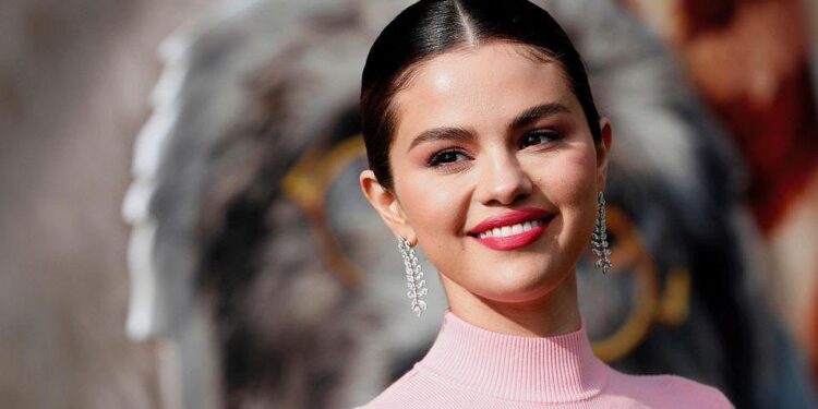 Selena Gomez'den Benny Blanco’ya Romantik Mesaj 1 "Emilia Perez" filmindeki performansıyla dikkat çeken ünlü oyuncu ve şarkıcı Selena Gomez, nişanlısı Benny Blanco ile düğün hazırlıklarına başladı.