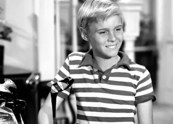 Ünlü çocuk oyuncu Jay North, kolon kanseriyle mücadelesinin ardından Florida’daki evinde 73 yaşında yaşamını yitirdi.