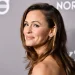 Jennifer Garner Disney’de çocuklarla buluştu 10 Walt Disney World’deki etkinlikte Once Upon a Farm markasını tanıtan Jennifer Garner, çizgi film karakterleriyle dans etti