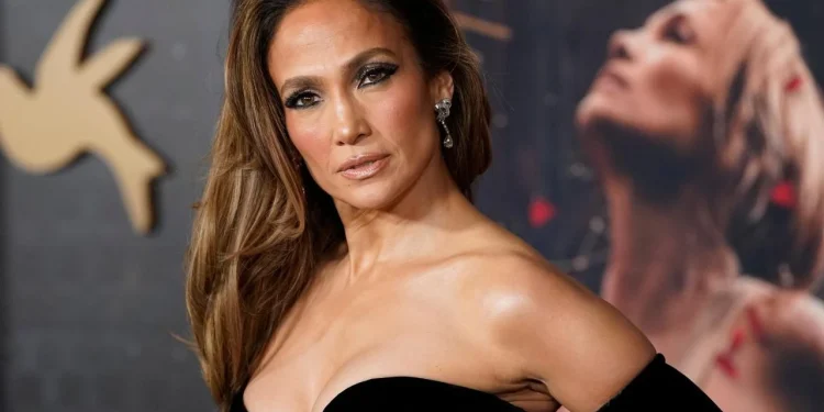 Dünyaca ünlü yıldız Jennifer Lopez, 23 Temmuz’da Antalya’da sahne alacak. Biletler ve localar dudak uçuklattı.