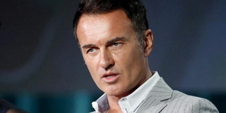 Julian McMahon hayatını kaybetti 1 Avustralyalı oyuncu Julian McMahon, kanserle mücadelesinin ardından hayatını kaybetti.