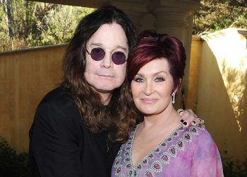 Heavy metal efsanesi Ozzy Osbourne, Parkinson hastalığıyla geçen uzun bir mücadelenin ardından 22 Temmuz’da yaşamını yitirdi.