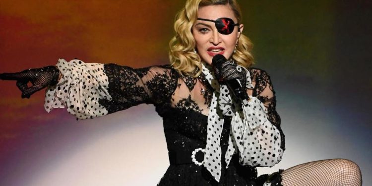 Madonna’dan Papa 14’üncü Leo’ya Gazze çağrısı 1 Madonna, Gazze’deki çocukların yaşadığı insani krize dikkat çekerek Papa 14’üncü Leo’ya çağrıda bulundu.