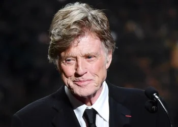“Butch Cassidy and the Sundance Kid” ve “All the President’s Men” gibi unutulmaz yapımlarla tanınan, bağımsız sinemanın öncüsü ve çevre savunucusu Robert Redford 89 yaşında yaşamını yitirdi.