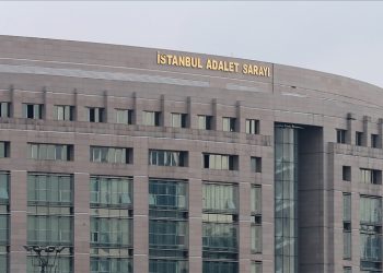 İstanbul Cumhuriyet Başsavcılığı’nın yürüttüğü uyuşturucu soruşturması kapsamında bazı ünlü isimler gözaltına alındı.