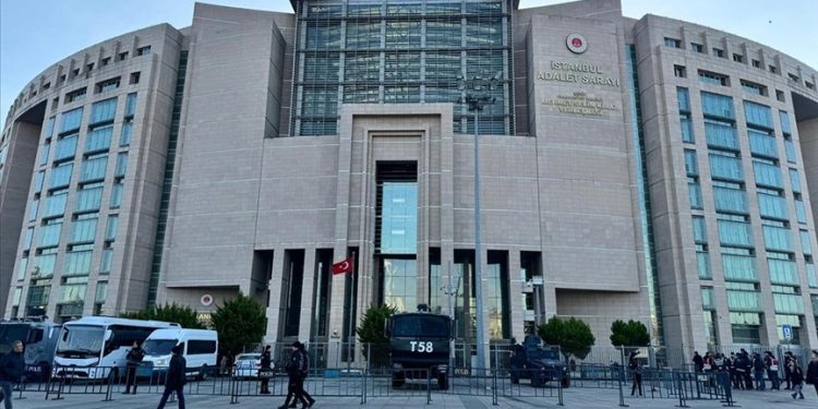 12 ünlünün uyuşturucu sonucu pozitif 1 İstanbul’da yürütülen kapsamlı uyuşturucu soruşturmasında Adli Tıp Kurumu’nun hazırladığı analiz raporu dosyaya girdi.